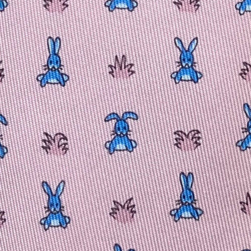 100% REAL HERMES TIE ~ LIGHT PINK FUN LIGHT BLUE RABBITS PLAYING IN THE GRASS XL